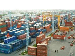 Kinh tế tháng 11: Xuất khẩu vượt trội, nhập siêu giảm mạnh
