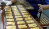 Đầu tuần, vàng trong nước đắt hơn thế giới 3,3 triệu đồng/lượng